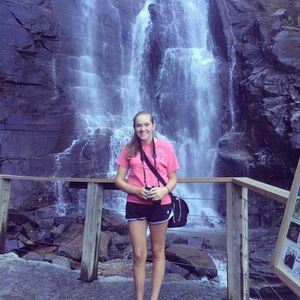 Meet your Posher, Claire